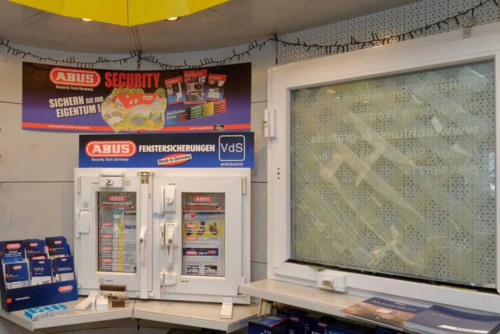 Sicherheitstechnik für Fenster, Türen und Tore bei Schlüssel Grafe in Anklam
